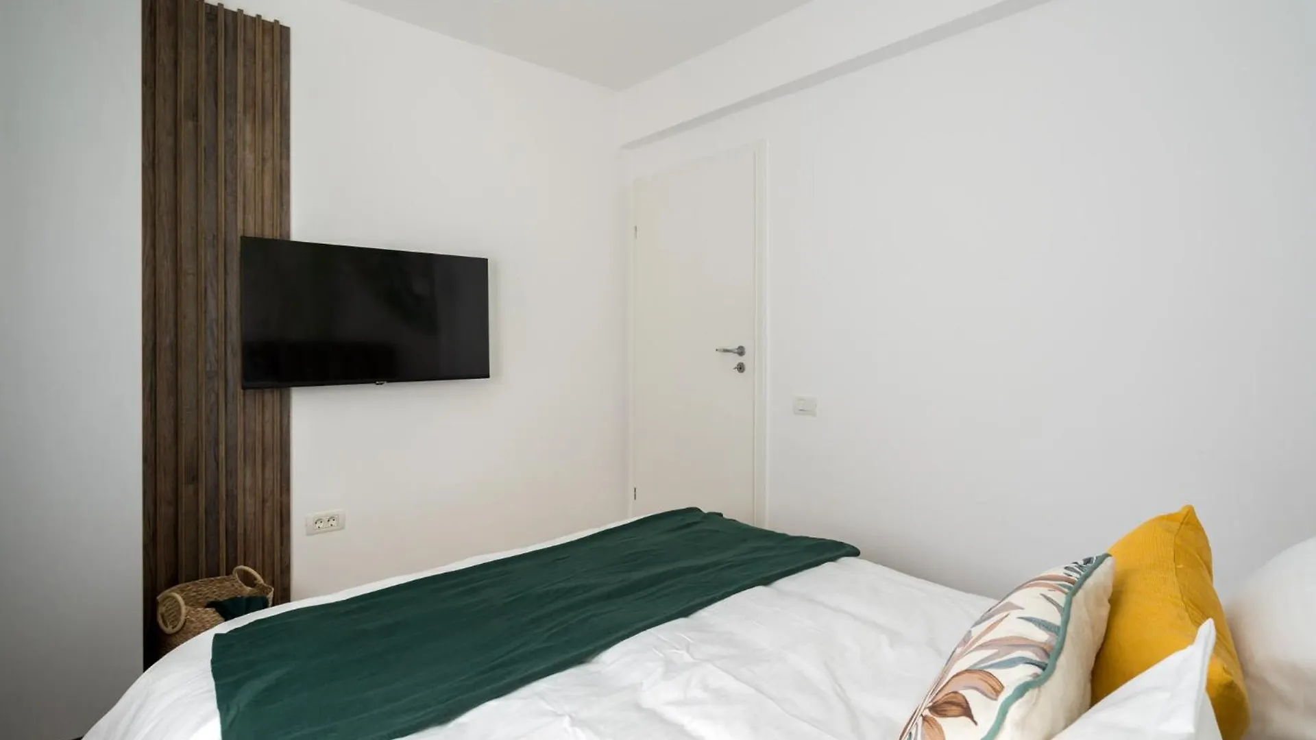 Heaven Calea Victoriei Apartment Bucharest 0*,  Romania
